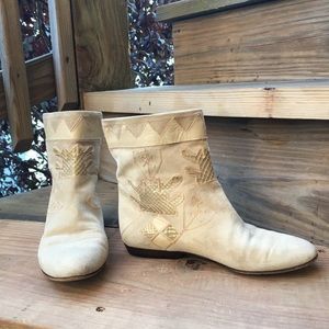 Vintage Italian suede leather ankle boots boho 6.5